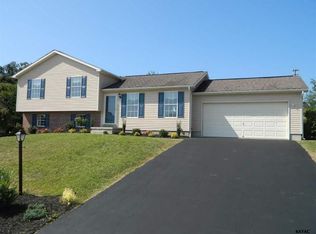 80 S Kennard Dale Ave, Stewartstown, PA 17363