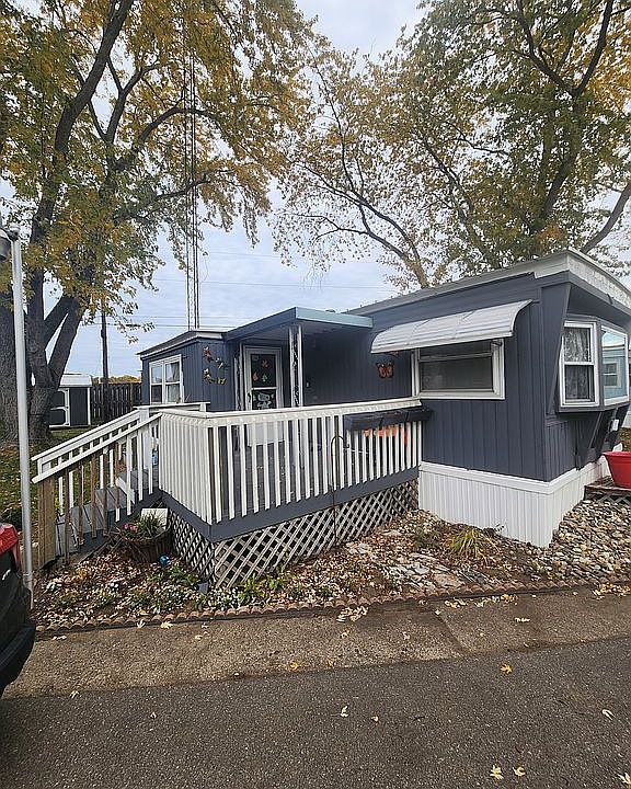 1st image of 83 Cedarcrest Dr #16