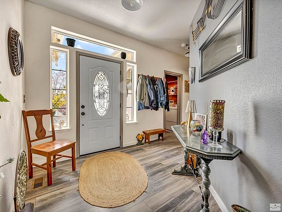 3rd image of 2605 Sweet Clover Ct
