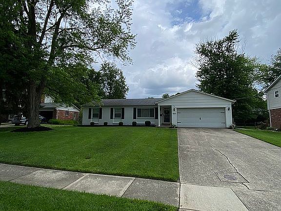 3rd image of 1866 Vanderbilt Dr