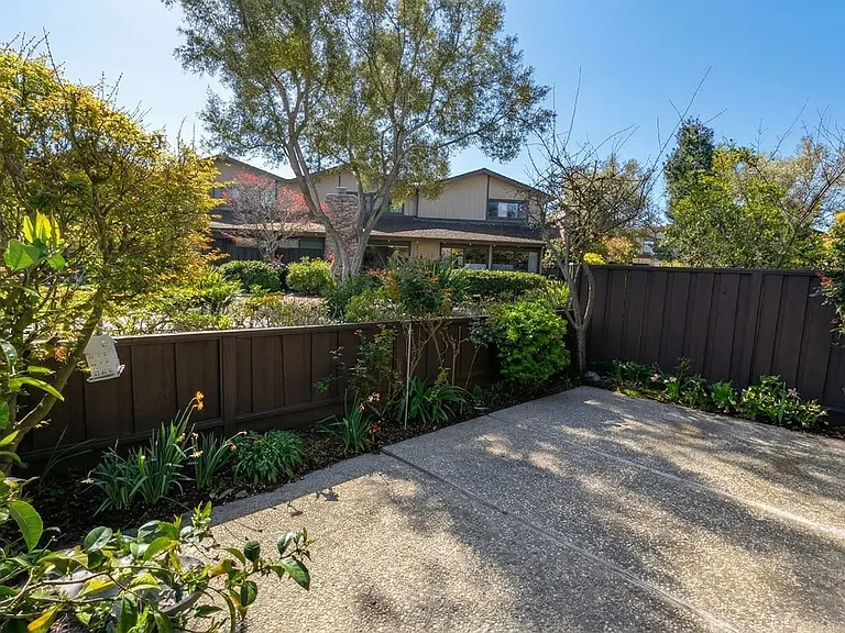 1216 Ballena Blvd — Photo 13