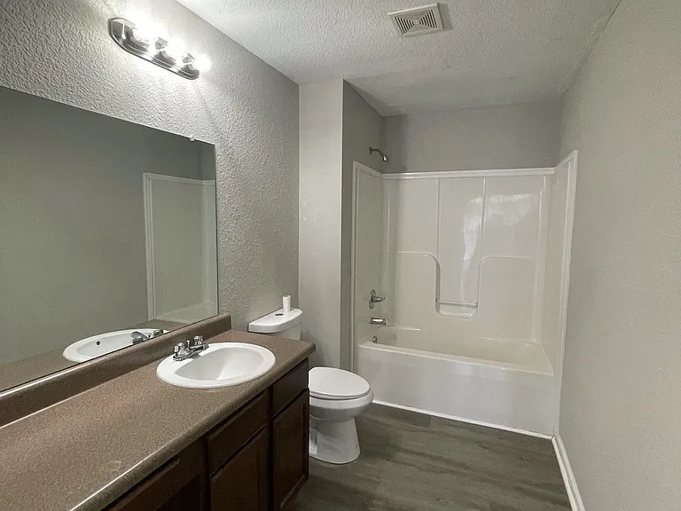 228 Whitestone Dr NE — Photo 19