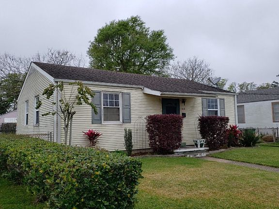 3rd image of 1014 Alura Ave