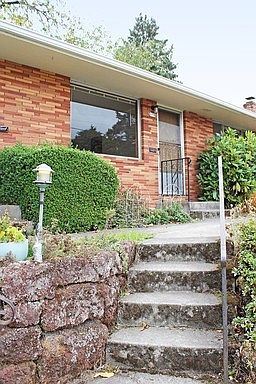 3rd image of 126-140 NE 59th Ave #138