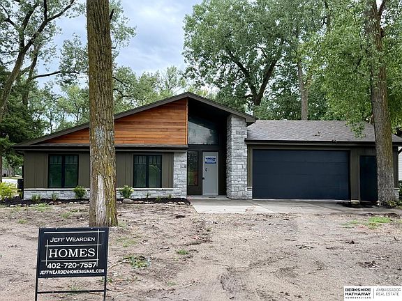 2nd image of S 1095 Maple Ln