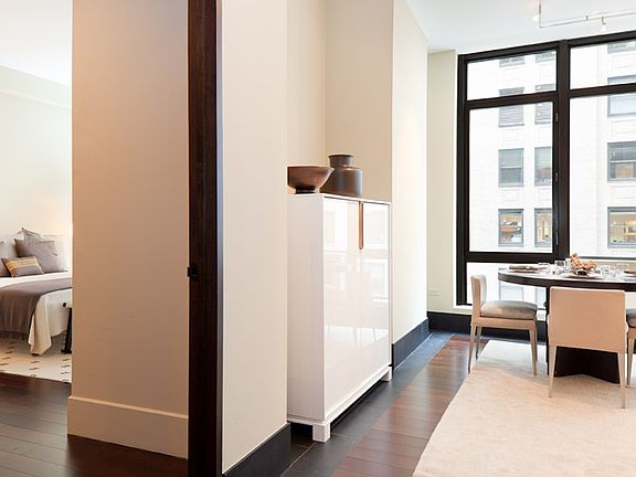 3rd image of 40 Broad St APT 21A
