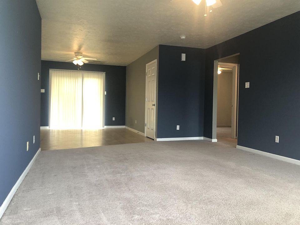 1st image of 84 Ryan Ln APT 2