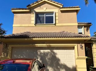 872 Golden Cane Dr, Fort Lauderdale, FL 33327