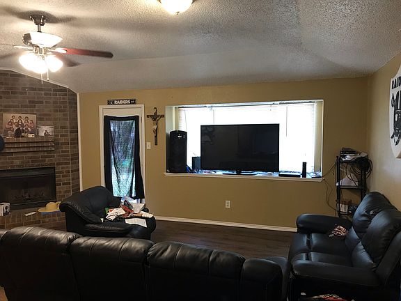 5th image of 2418 McKensie Ln