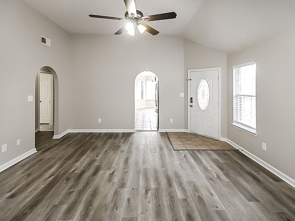 3rd image of 8752 Cat Tail Dr