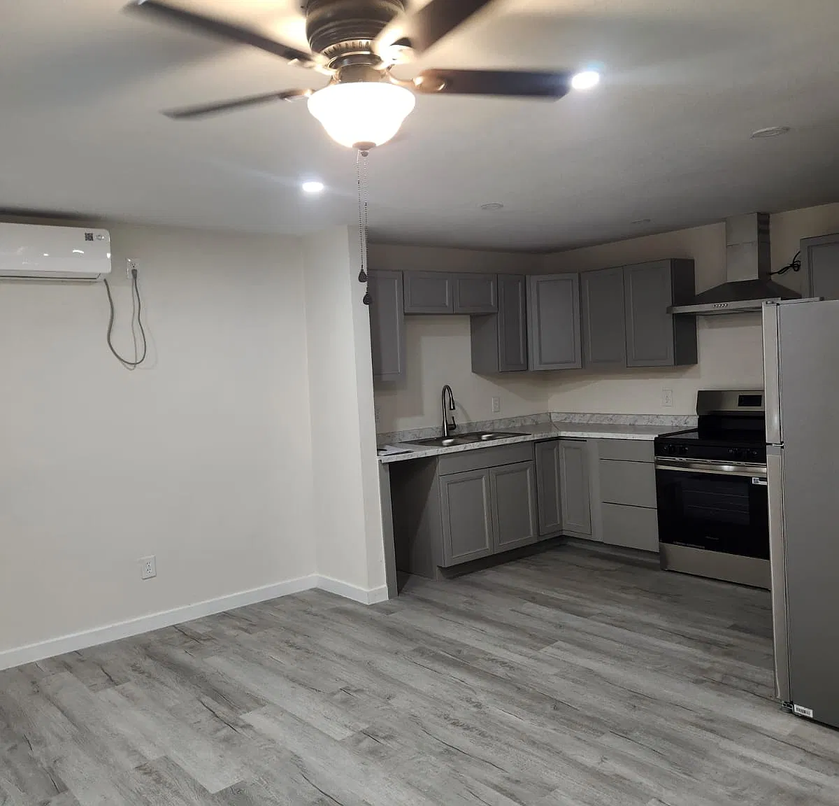 5 bed, 1510 sqft, $2,500 — Photo 2