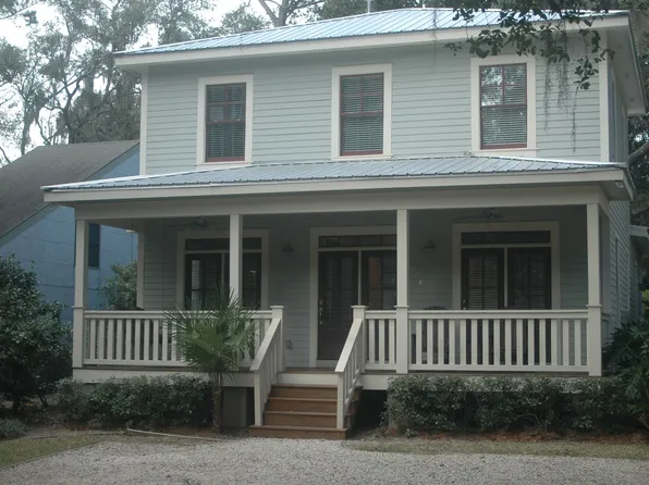 198 Rivera Dr, Saint Simons Island, GA 31522