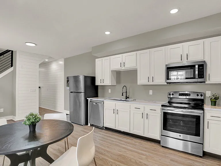 1117 E Naomi St #1117 — Photo 6