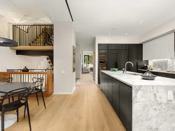 11 Beach Street image 7 of 28