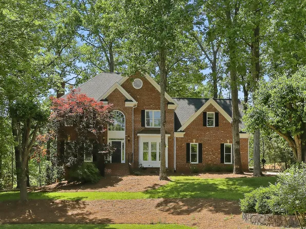 4900 Devils Ridge Ct, Holly Springs, NC 27540