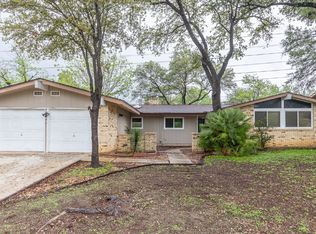 6111 Windy Forest Dr, San Antonio, TX 78239