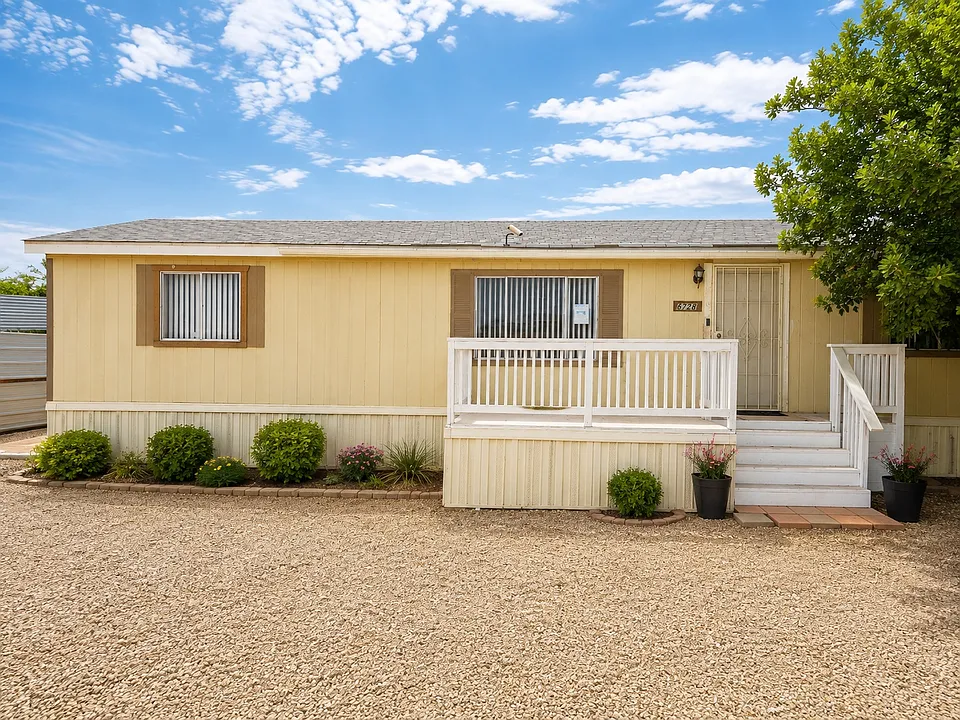 6728 W Patricia Ann Ln
