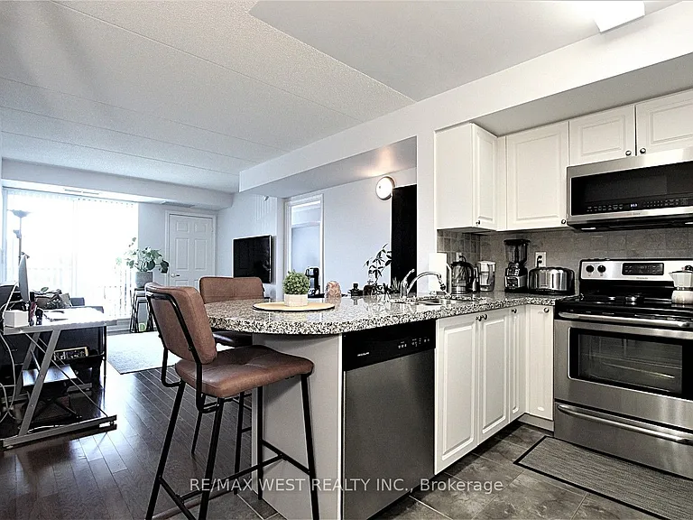 65 Via Rosedale #203 — Photo 7