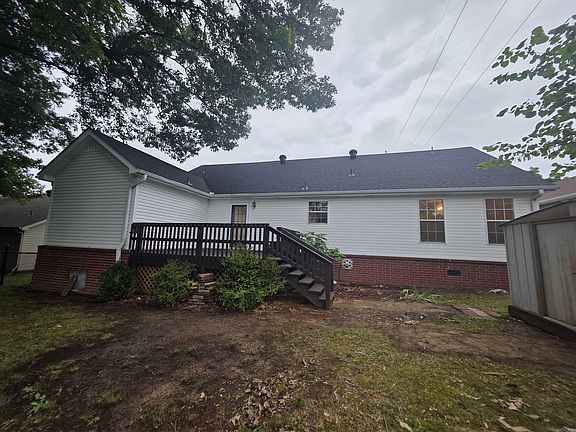4th image of 1401 Amanda Ln