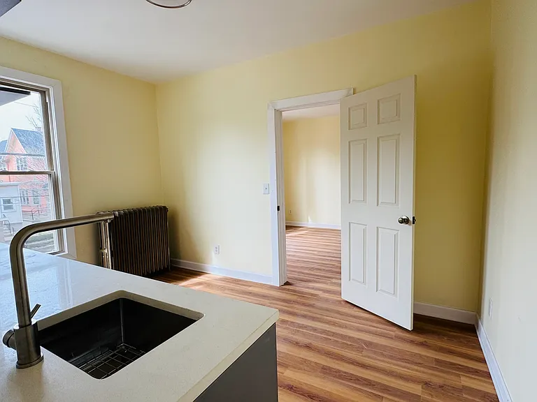 1024 E Brady St #1 — Photo 5