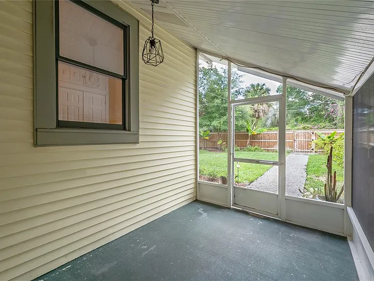 5207 N Suwanee Ave — Photo 37