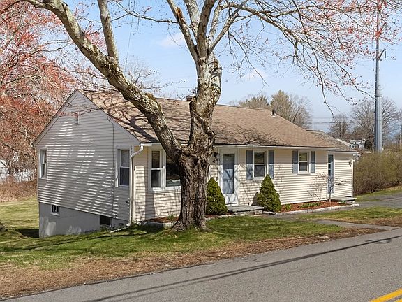 2nd image of 42 Sycamore St