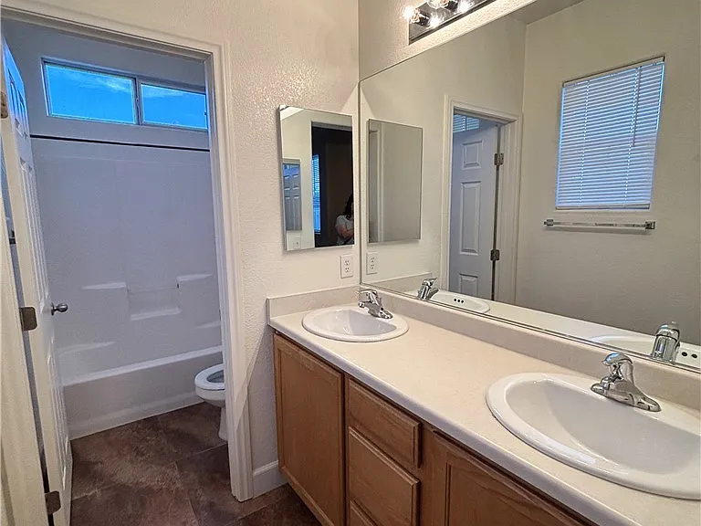8115 Amy Springs St — Photo 11