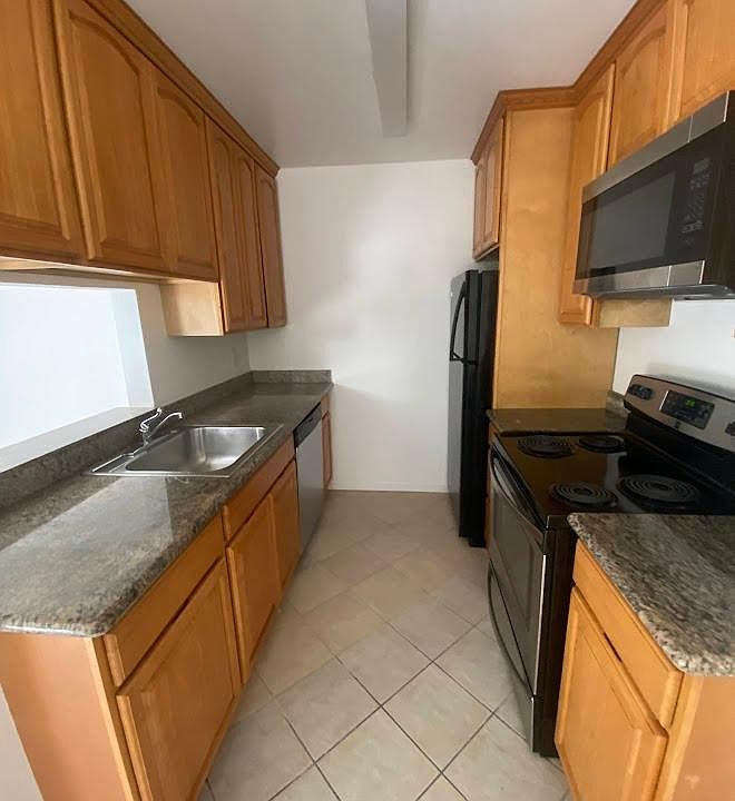 1st image of 1105 Capuchino Ave APT 2