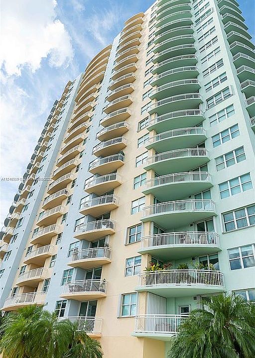 1st image of 2475 Brickell Ave APT 709