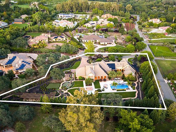 4th image of 9205 Tuscany Oaks Ct
