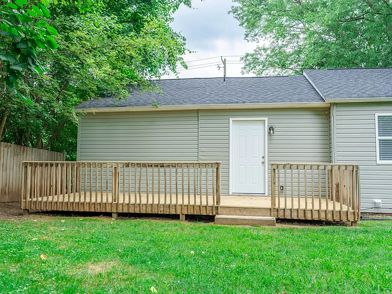 4814 Coster Rd — Photo 18
