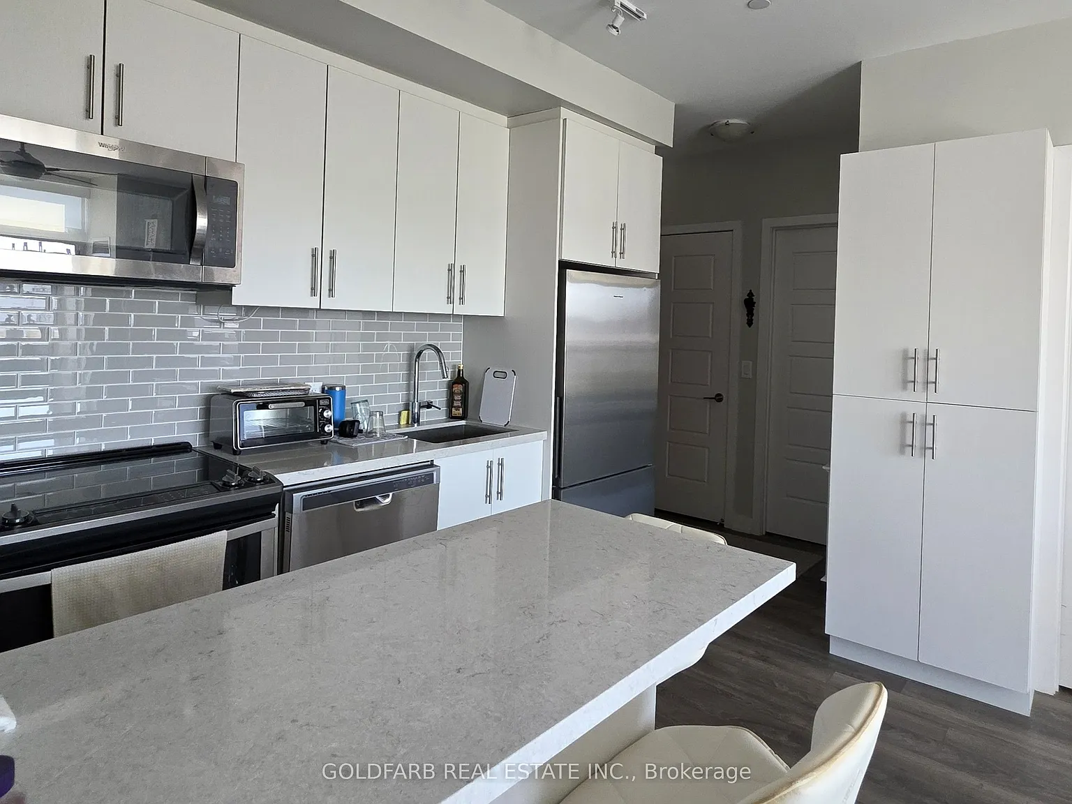 2 bed, $2,550 — Photo 2