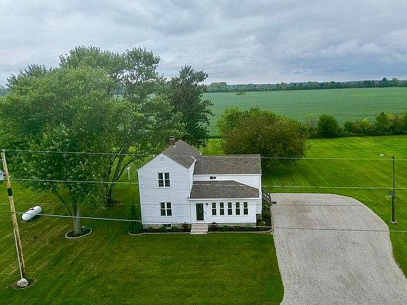 2nd image of 7155 Pemberville Rd