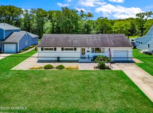 1007 Shore Rd, Spring Lake, NJ 07762