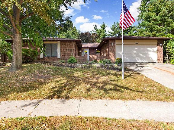 2nd image of 677 Brenton Pl