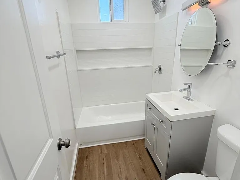 5739 Halbrent Ave #25 — Photo 8