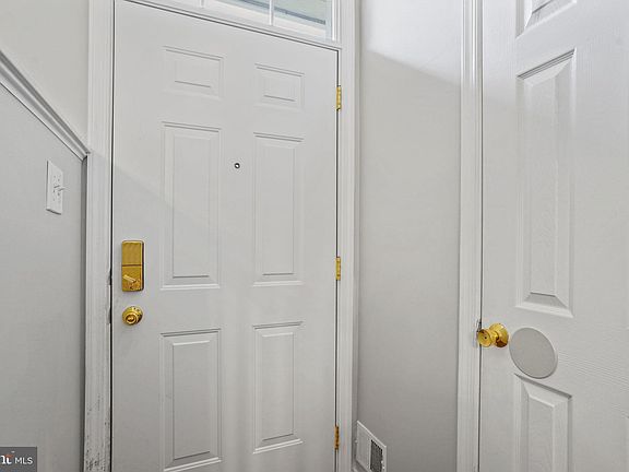 4th image of 5192 Salt Pond Pl