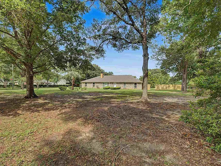 2340 Tobie Dean Rd — Photo 2