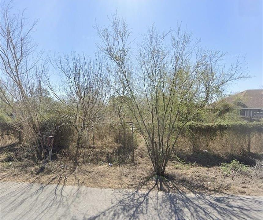 1st image of 514 Sunny Ln