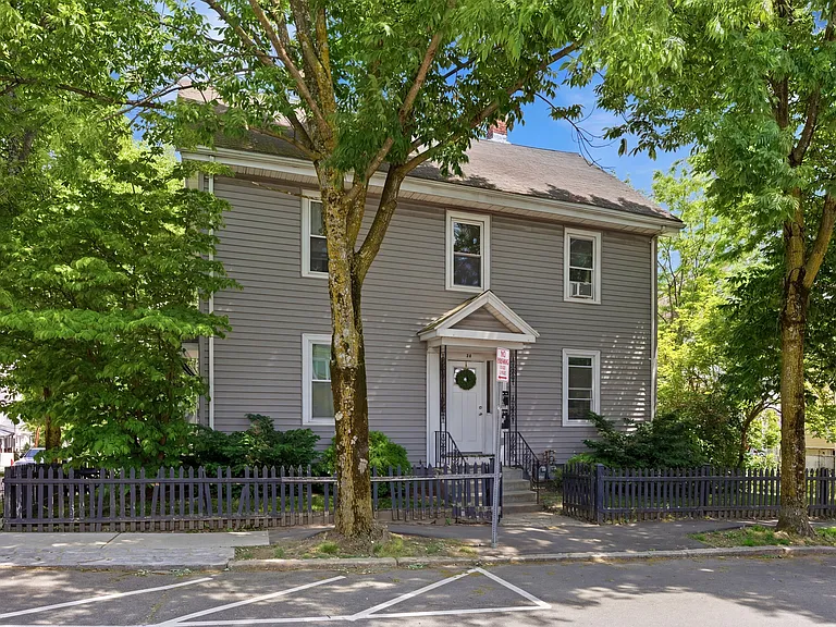114 Cross St #II-II-2 — Photo 1