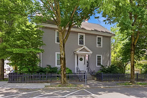 114 Cross St #II-II-2 Photo 1