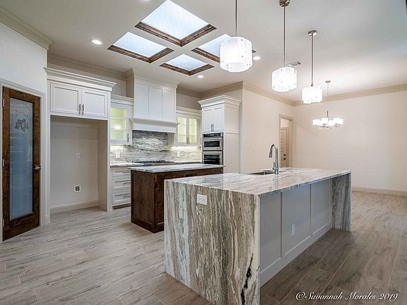 4th image of 2907 Fairfield Ln