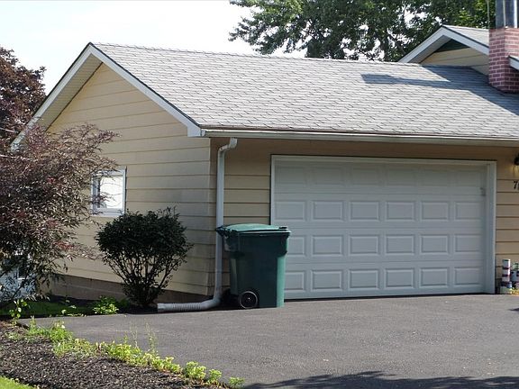 2nd image of 78 Hillcrest Dr