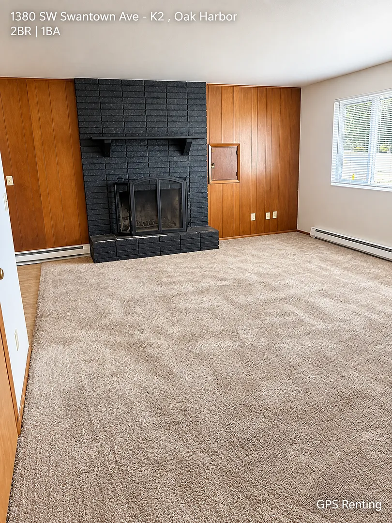 2-Bedroom, 1-Bathroom Home in Oak Harbor — Photo 3
