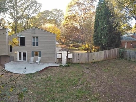5th image of 313 Tanbark Ct