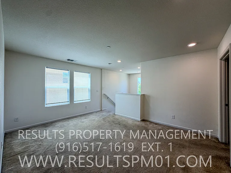 4329 Gentry Way — Photo 30