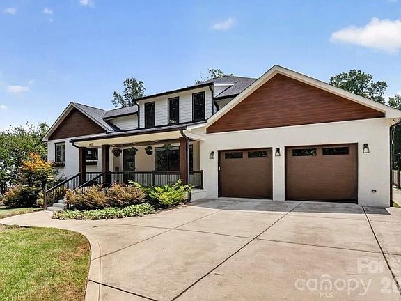 2nd image of 842 Linda Ln