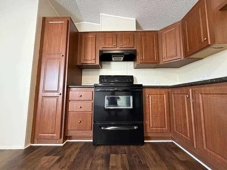 709 N Collins Fwy #129 — Photo 5