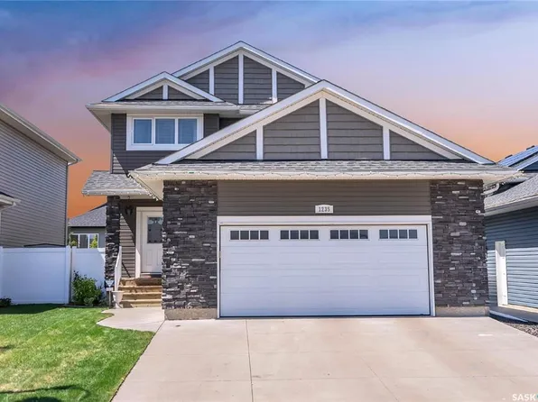 1235 Pringle WAY, Saskatoon, SK S7T 0V4