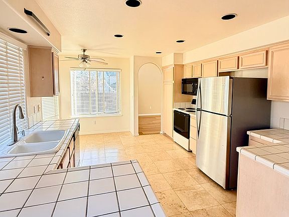 5th image of 5501 Brittania Dr